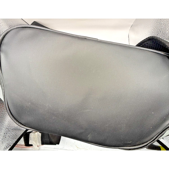 Leeds Soft-Sided Cooler Bag — Heavy-Duty, Stylish, and Ready to Chill - Picture 6 of 7